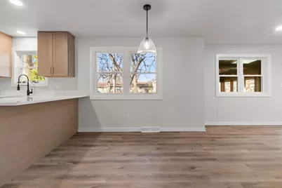 1645 Crestview Drive, Oshkosh, WI 54904 - Photo 11