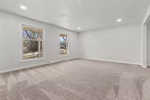 1645 Crestview Dr, Oshkosh, WI 54904 - Photo 31