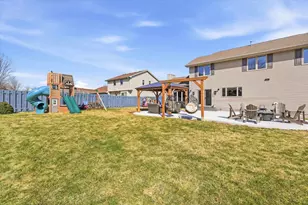 1520 Turtle Dove Trail, De Pere, WI 54115 - Photo 3