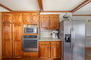 917 Windward Ct, Oshkosh, WI 54901 - Photo 13