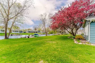 917 Windward Ct, Oshkosh, WI 54901 - Photo 45