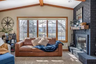 917 Windward Ct, Oshkosh, WI 54901 - Photo 17