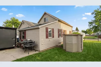 636 W 7th Avenue, Oshkosh, WI 54902 - Photo 5