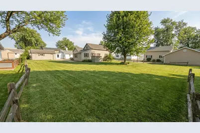 636 W 7th Avenue, Oshkosh, WI 54902 - Photo 23