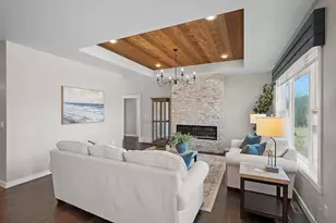 3738 Rustic Hts Ct, Howard, WI 54313 - Photo 9