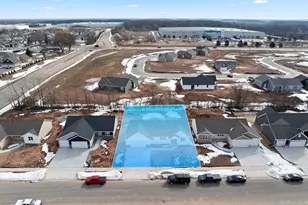 N9278 Constellation Dr, Appleton, WI 54915 - Photo 3