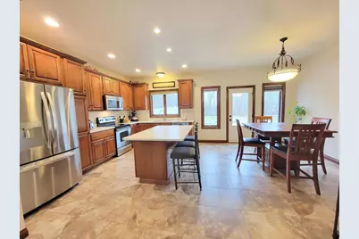 N9039 Spring Valley Road, Menasha, WI 54952 - Photo 9