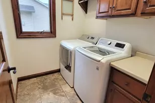 N9039 Spring Valley Rd, Menasha, WI 54952 - Photo 9