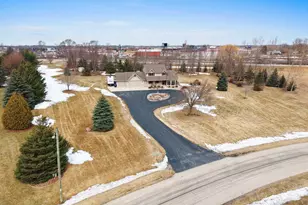 W688 River Bend Dr, Kaukauna, WI 54130 - Photo 3