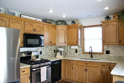 W6827 N Eastwood Street, Van Dyne, WI 54979 - Photo 7