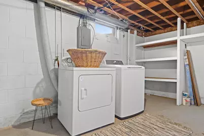 852 Raymond Street, Green Bay, WI 54304 - Photo 37