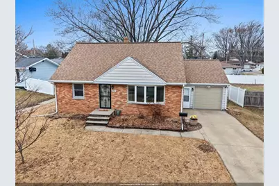 852 Raymond Street, Green Bay, WI 54304 - Photo 1