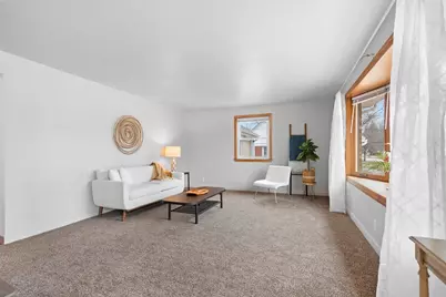 852 Raymond Street, Green Bay, WI 54304 - Photo 3