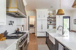 2411 Loxley Ct, Suamico, WI 54173 - Photo 15