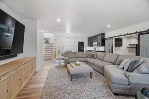 2411 Loxley Ct, Suamico, WI 54173 - Photo 47