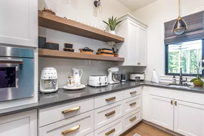 2411 Loxley Court, Suamico, WI 54173 - Photo 13