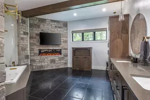 2411 Loxley Ct, Suamico, WI 54173 - Photo 35