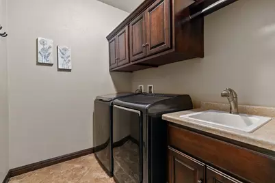 8065 Golden Primrose Circle, Neenah, WI 54956 - Photo 25