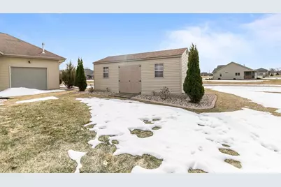 8065 Golden Primrose Circle, Neenah, WI 54956 - Photo 39