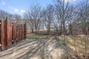 1843 Briarwood Ct, De Pere, WI 54115 - Photo 21