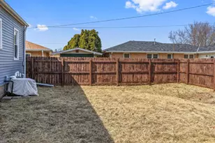 1542 9th St, Green Bay, WI 54304 - Photo 23