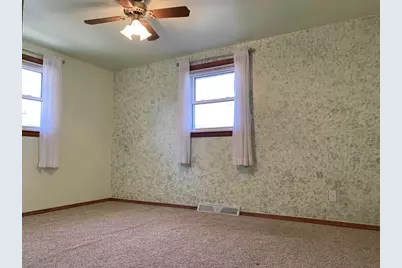 901 Park Street, Green Bay, WI 54303 - Photo 13