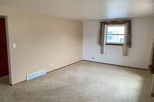 901 Park St, Green Bay, WI 54303 - Photo 9