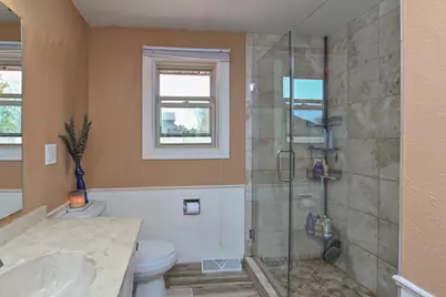 1024 Edgewood Drive, Green Bay, WI 54311 - Photo 9