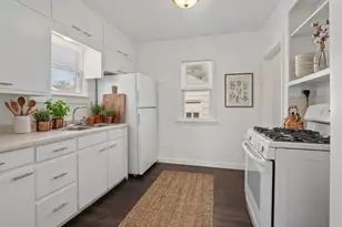 1132 12th Ave, Green Bay, WI 54304 - Photo 7