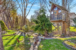 1305 Orchard Ct, Neenah, WI 54956 - Photo 5