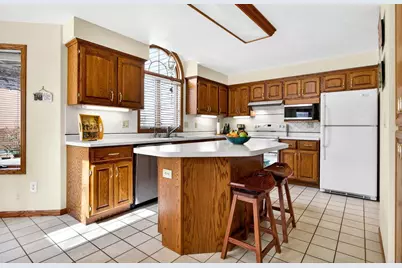 1305 Orchard Court, Neenah, WI 54956 - Photo 15