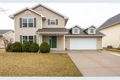 2642 Marathon Avenue, Neenah, WI 54956 - Photo 1