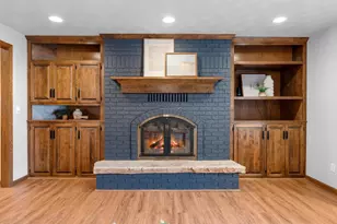 1236 Meadowview Dr, Menasha, WI 54952 - Photo 5