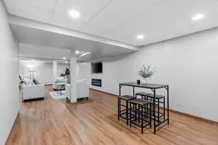 1236 Meadowview Dr, Menasha, WI 54952 - Photo 17