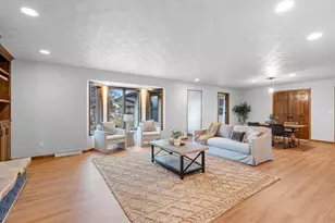 1236 Meadowview Dr, Menasha, WI 54952 - Photo 3