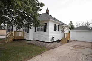 436 N Madison St, Chilton, WI 53014 - Photo 1
