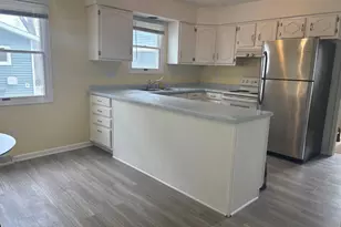 919 Bismarck Ave, Oshkosh, WI 54902 - Photo 11