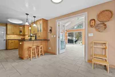 209 E Trillium Circle, Green Bay, WI 54313 - Photo 9