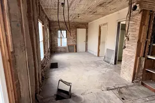 10 E Gruenwald Ave, Oshkosh, WI 54901 - Photo 5