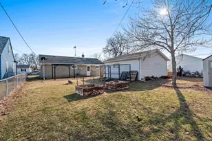 823 Jean St, Neenah, WI 54956 - Photo 27