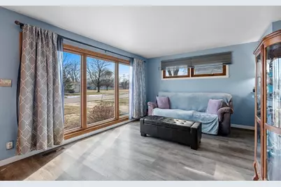 823 Jean Street, Neenah, WI 54956 - Photo 3