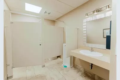 217 Ceape Avenue, Oshkosh, WI 54901 - Photo 23