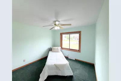 5235 Chesapeake Court, Oshkosh, WI 54901 - Photo 19