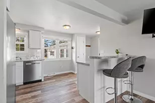 1914 Lilac Ln, Green Bay, WI 54302 - Photo 5