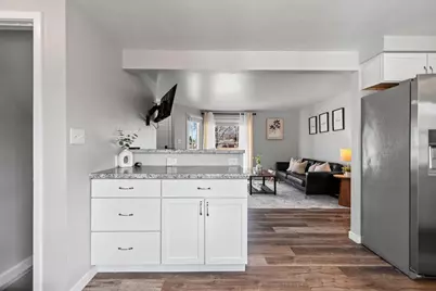 1914 Lilac Lane, Green Bay, WI 54302 - Photo 7