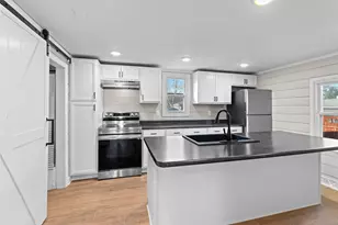 1175 9th St, Green Bay, WI 54304 - Photo 9