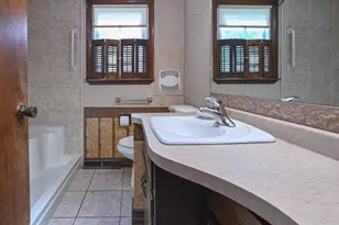 1321 Wiesner St, Green Bay, WI 54304 - Photo 39