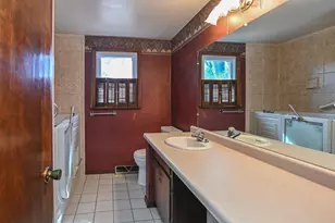 1321 Wiesner St, Green Bay, WI 54304 - Photo 17