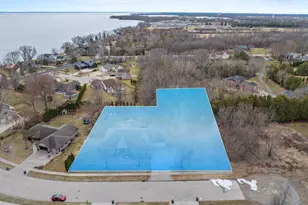 1055 Zacher Dr, Oshkosh, WI 54901 - Photo 37