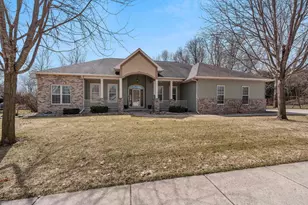 1055 Zacher Dr, Oshkosh, WI 54901 - Photo 1